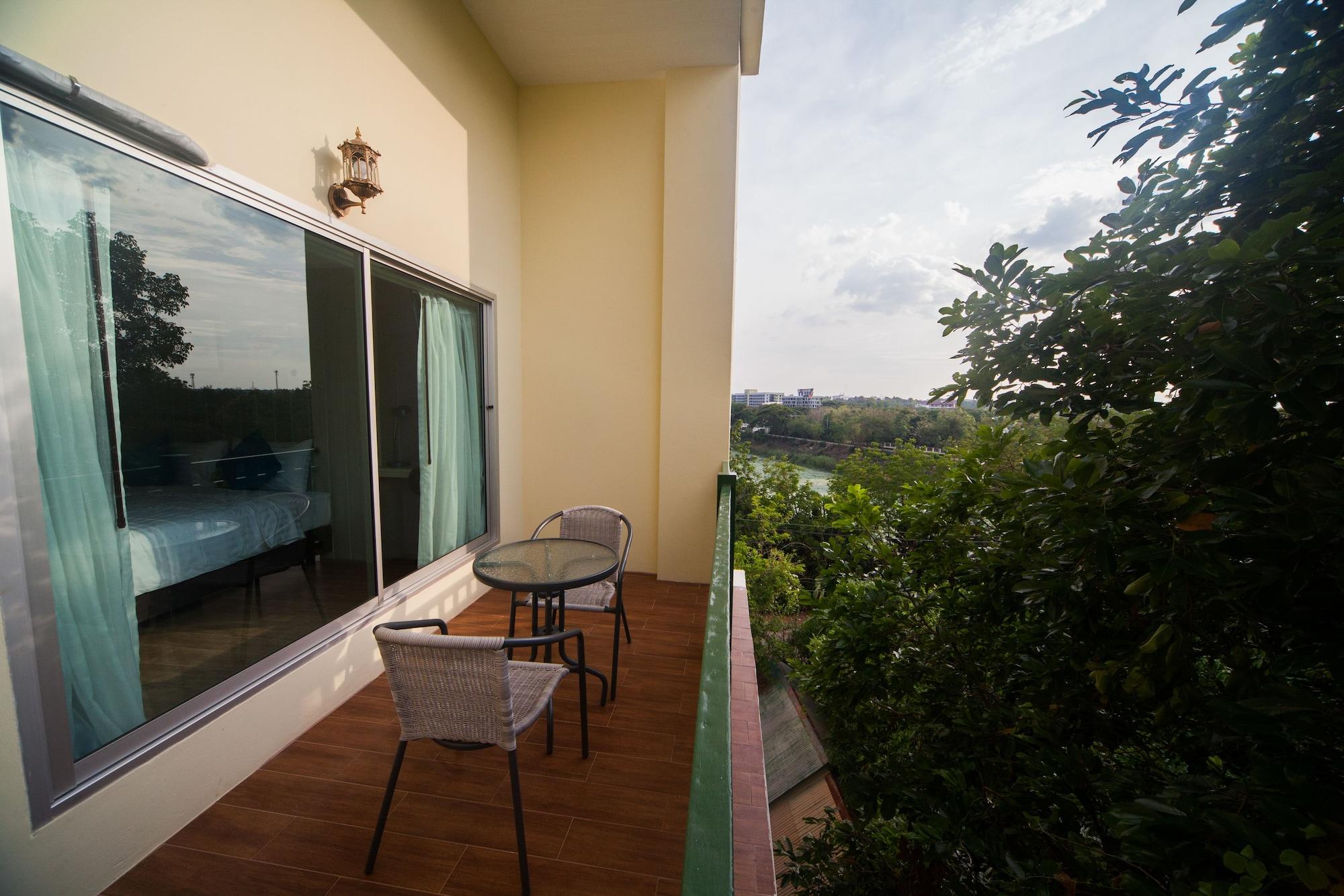 Anchan Laguna Hotel โรงแรมอัญชันลากูน่า Khon Kaen Ngoại thất bức ảnh