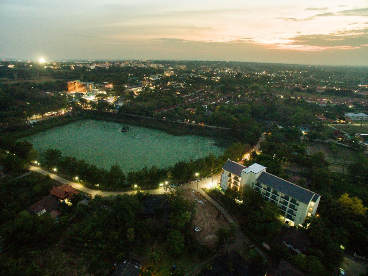 Anchan Laguna Hotel โรงแรมอัญชันลากูน่า Khon Kaen Ngoại thất bức ảnh